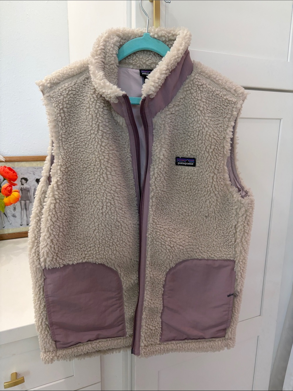 Patagonia Kids Cream Sherpa Vest with Mauve Trim